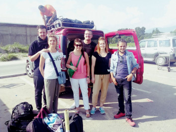 Short Annapurna circuit trekking